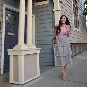 Pleated layer tulle skirt in gray